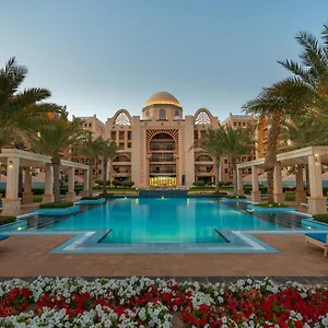 Globalstay At Palm Jumeirah Beachfront Paradise With Pool And Gym Apartamento